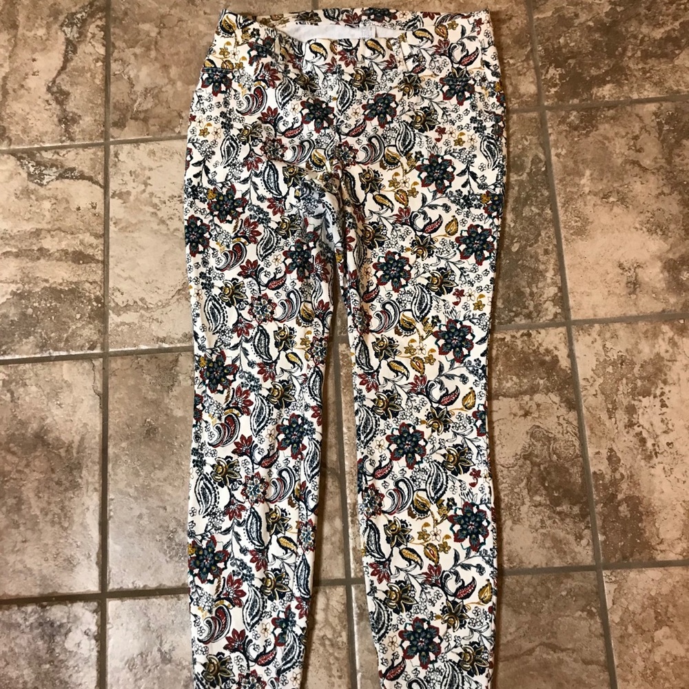 Crop Pants - Picture 3 of 11